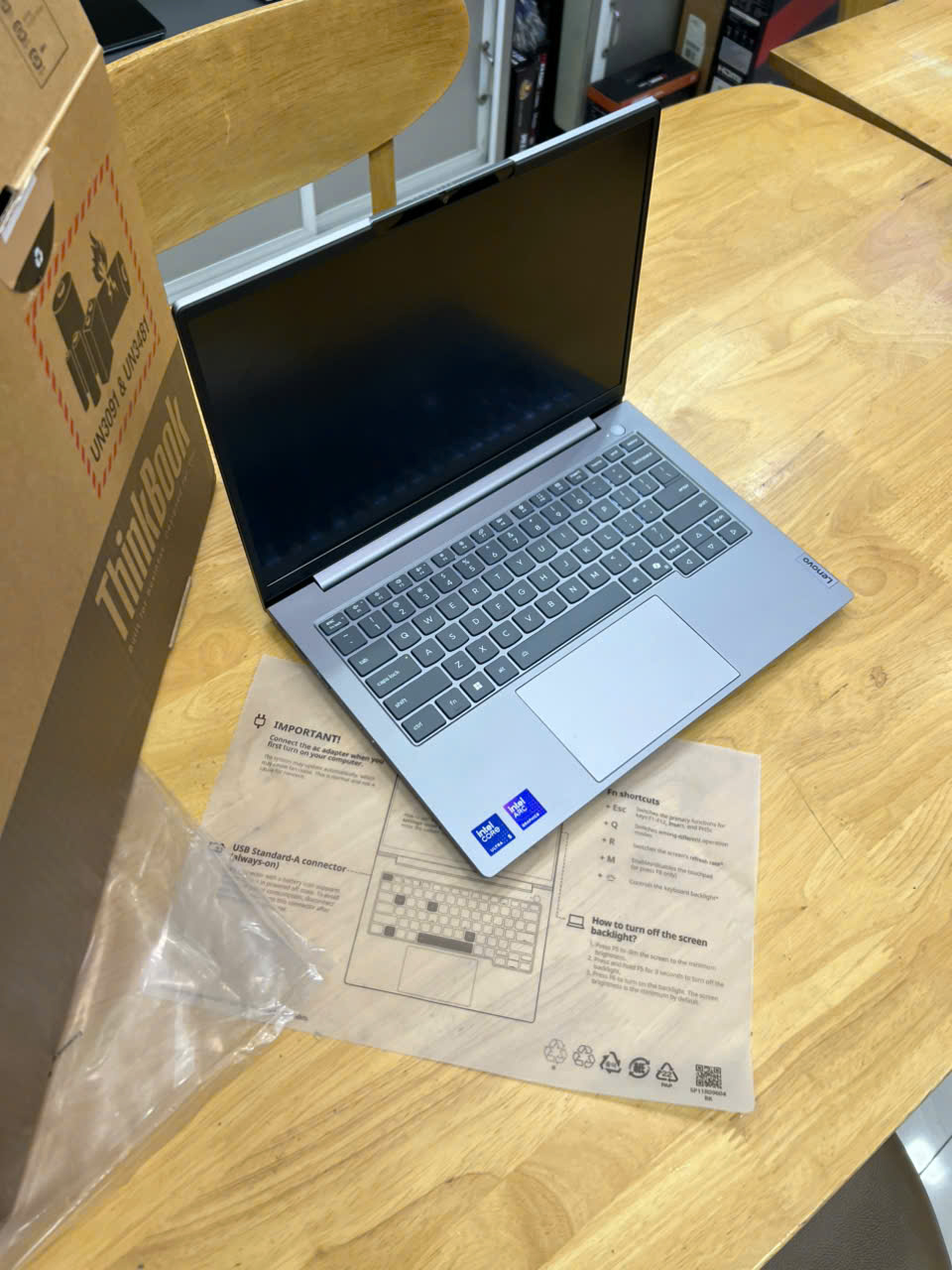 Laptop Lenovo ThinkBook 14 G8 IAL Ultra 5 135H 16GB RAM 512GB SSD 14 inch - Ảnh 2
