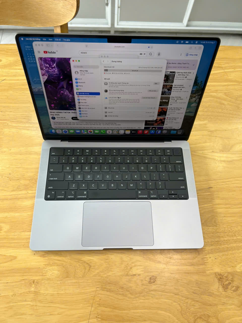 (LIKE NEW) Macbook Pro 14 inches - M2 Pro 16GB RAM 512GB SSD LCD 14 inches Liquid Retina
