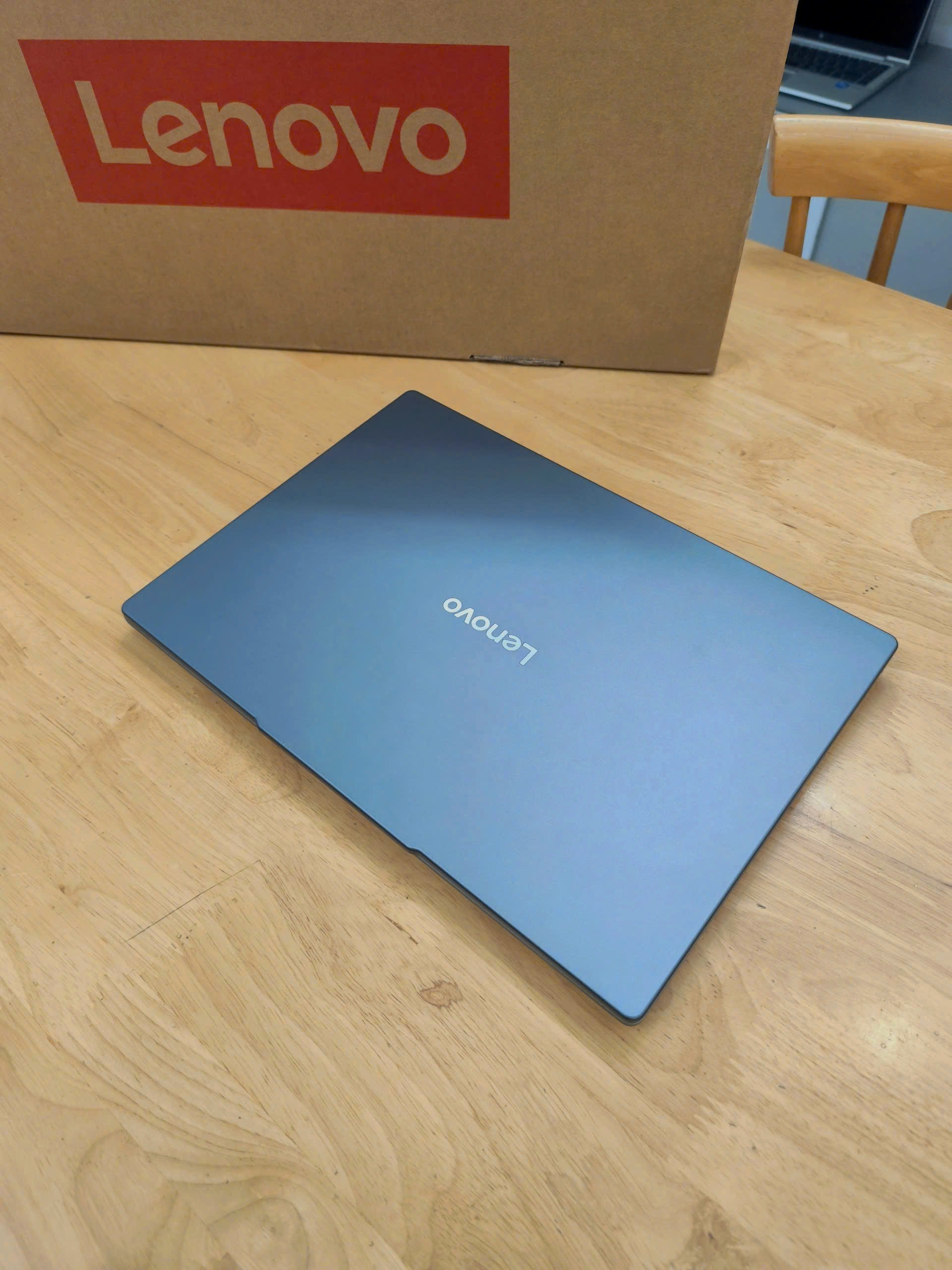 (LIKE NEW) Lenovo IdeaPad Slim 5 14AKP10 Ryzen AI 5 340 Radeon 840M 32GB 512GB 14.0" OLED FHD+ - Ảnh 5