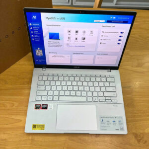 Asus Vivobook M3407KA Ryzen AI 5 340 16GB RAM 512GB SSD LCD 14" OLED FHD (New)