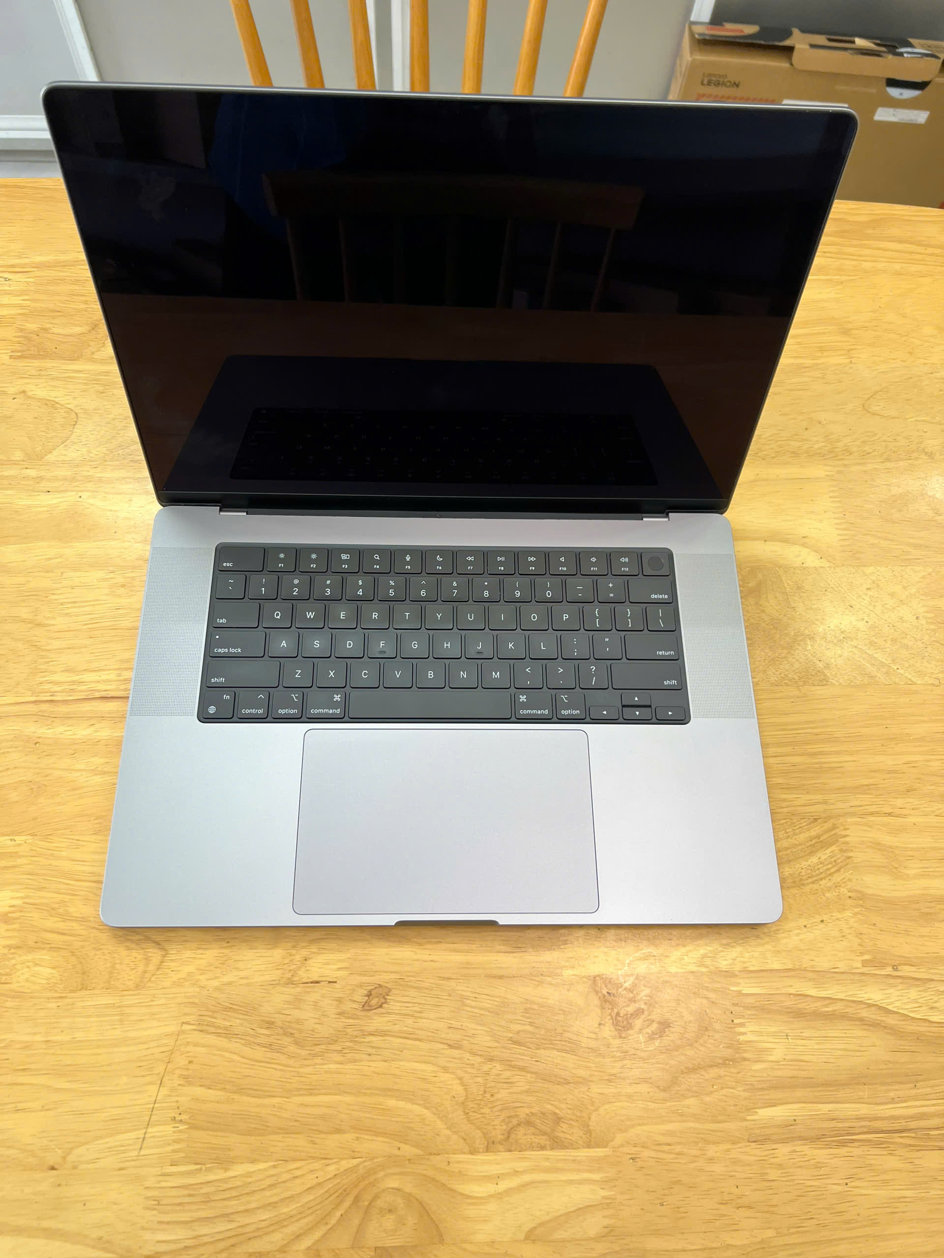 Macbook M1 Pro - 16 inches Apple M1 Pro Ram 32G SSD 512G LCD 16 inches Liquid Retina - Truetone - Touch ID