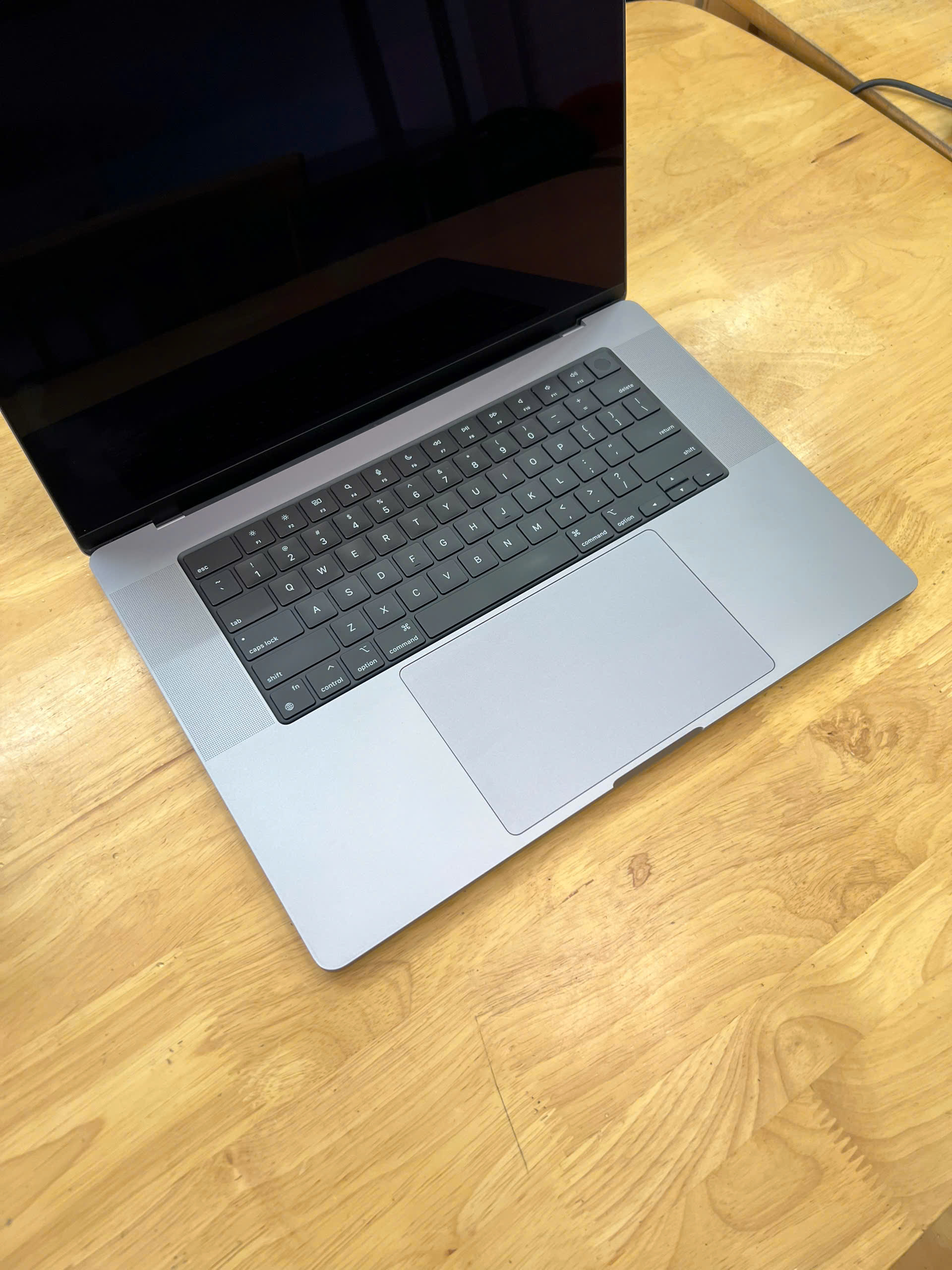 Macbook M1 Pro - 16 inches Apple M1 Pro Ram 32G SSD 512G LCD 16 inches Liquid Retina - Truetone - Touch ID - Ảnh 3