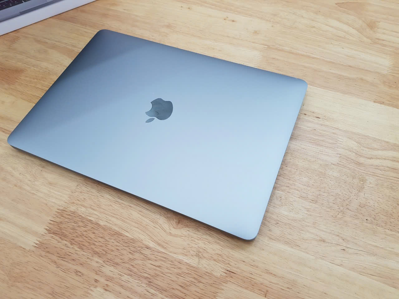 (LIKE NEW) MacBook M2 Pro 13.3 inch - M2 8GB RAM 256GB SSD Touchbar Touch ID Truetone - Ảnh 5