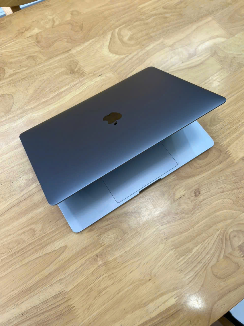 (LIKE NEW) MacBook M2 Pro 13.3 inch - M2 8GB RAM 256GB SSD Touchbar Touch ID Truetone - Ảnh 4