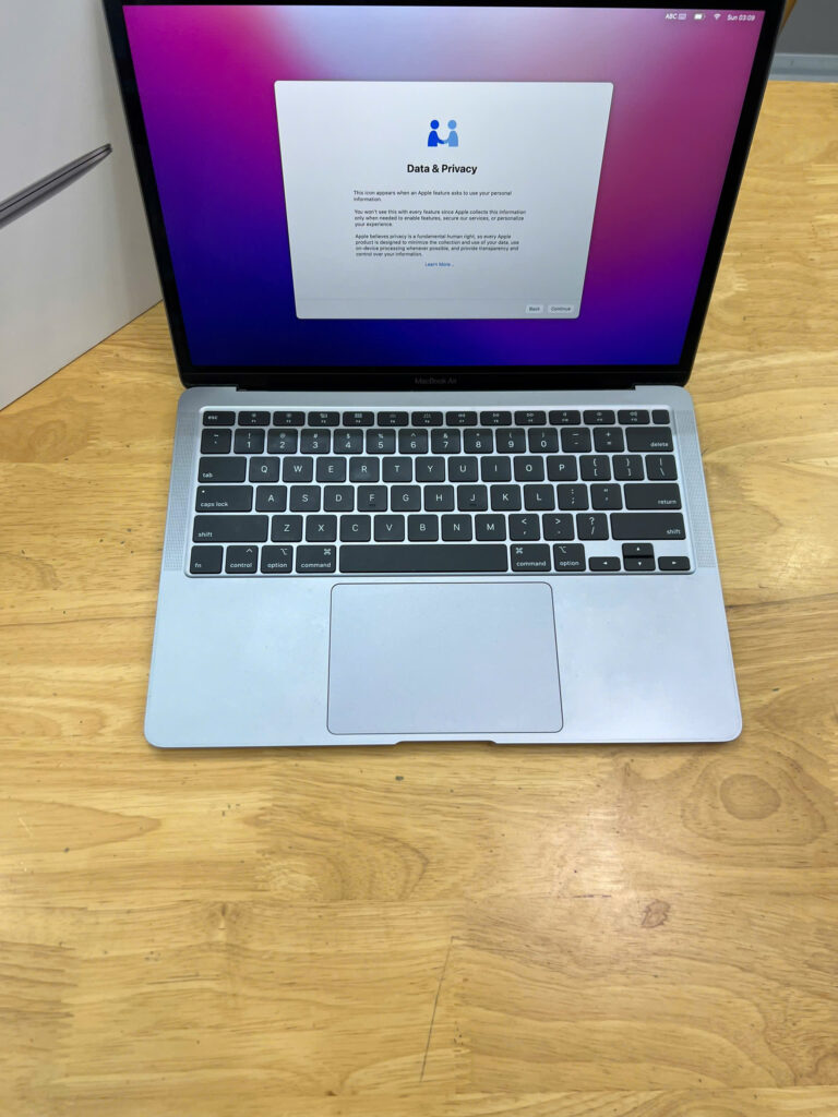 MacBook Air 2020 i3 Gen 10 8GB 256GB 13.3" Retina Touch ID True Tone