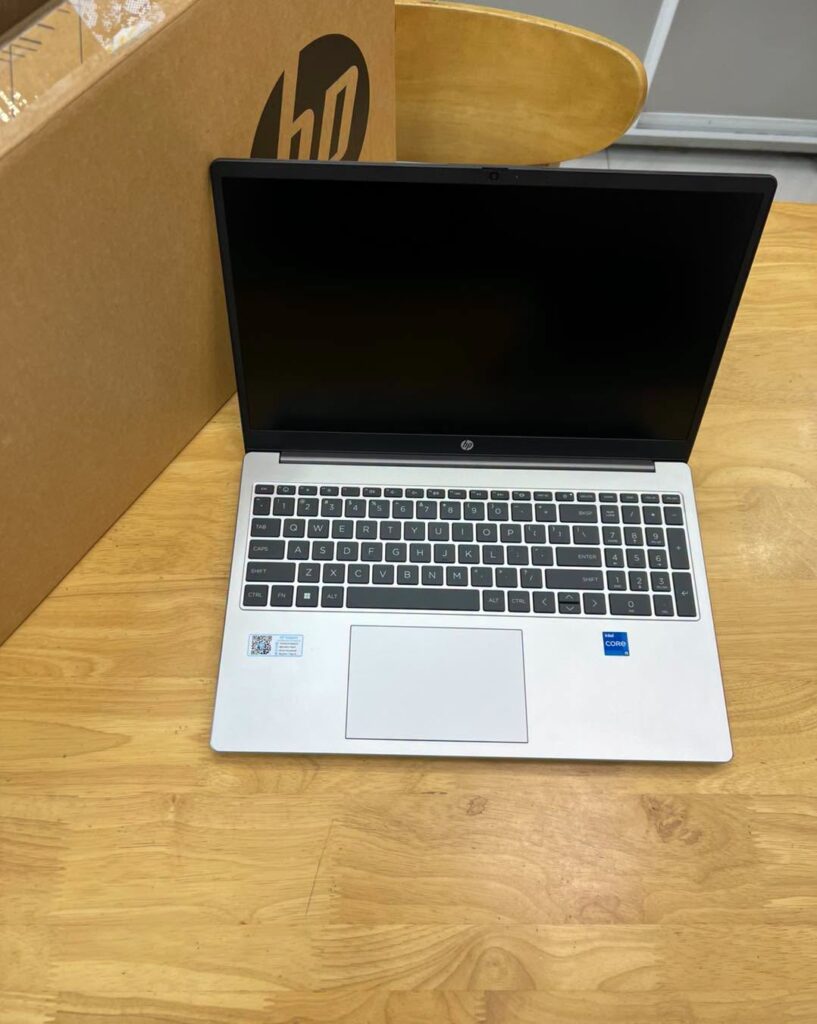 HP 250 G10 Notebook i5 1334U Intel Graphics 8GB RAM 512GB SSD 15.6" FHD (New)