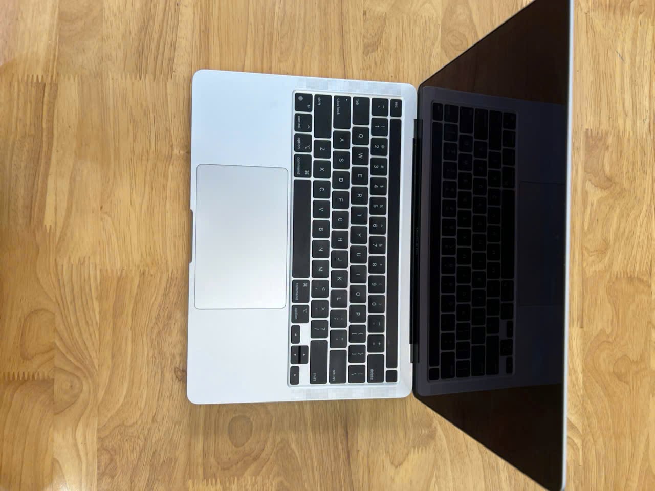 (LIKE NEW) Macbook Pro M1 - 13 inches M1 / Ram 16G / SSD 256G / LCD 13.3 Retina Touchbar Touch ID Truetone - Ảnh 3