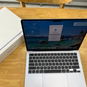 (LIKE NEW) MacBook Air M4 13.6 inch Apple M4 16G 256G LCD 13.6" Liquid Retina