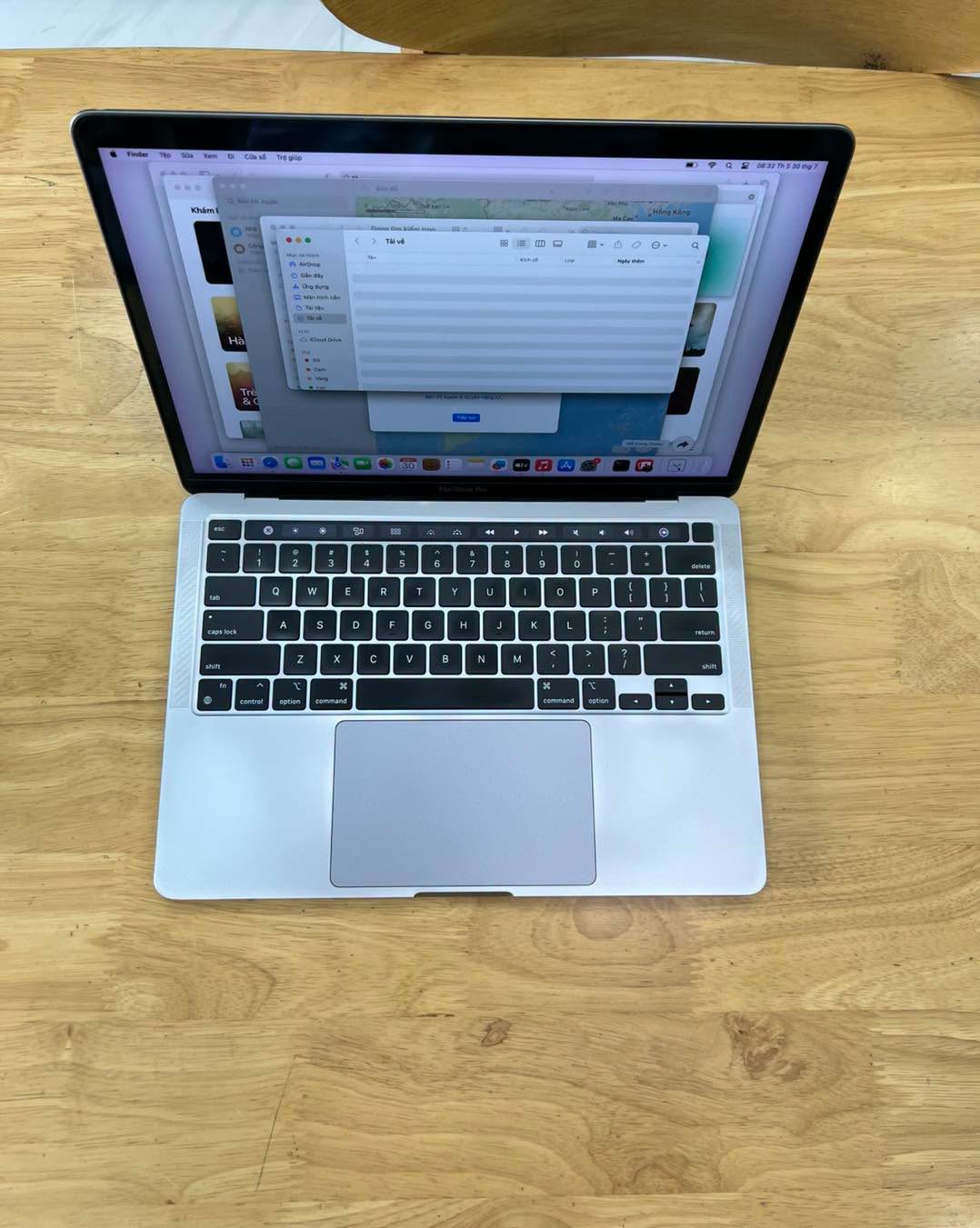 MacBook Pro M1 8GB RAM 256GB SSD LCD 13.3" Retina (Touch Bar, Touch ID)