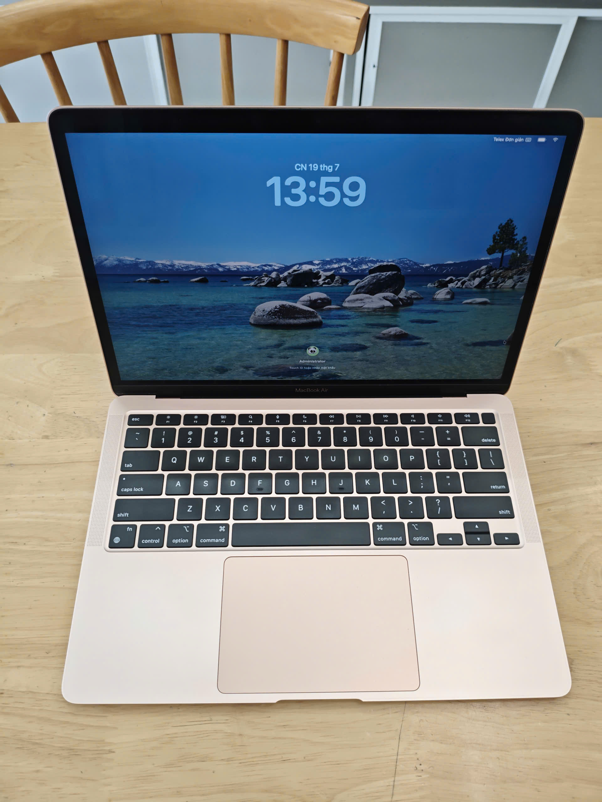 (LIKE NEW) Macbook Air M1 - MGND3 M1 8GB RAM 256GB SSD LCD 13.3 Retina Gold