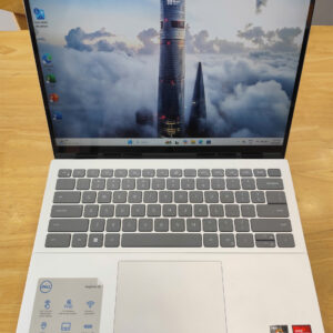 (NEW) Dell Inspiron 5425 - R5 5625 16GB RAM 512GB SSD Intel Iris Xe Graphics 16.0" FHD+