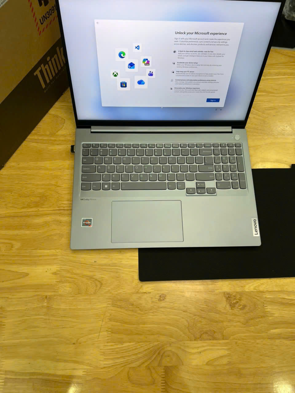 Lenovo ThinkBook 16 G4+ Ryzen 7 7840H RAM 16GB 512GB SSD AMD Radeon Graphics 16.0" 2.5K 100% sRGB (New)
