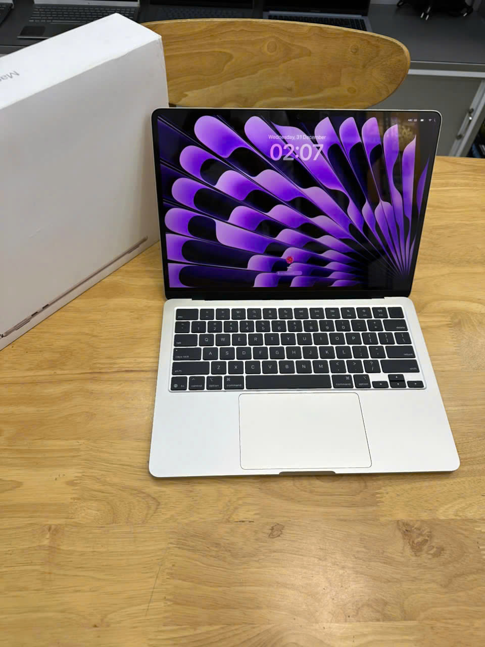 MacBook Air M4 (Silver) Apple M4 RAM 16GB SSD 256GB LCD 13.6" Liquid Retina True Tone