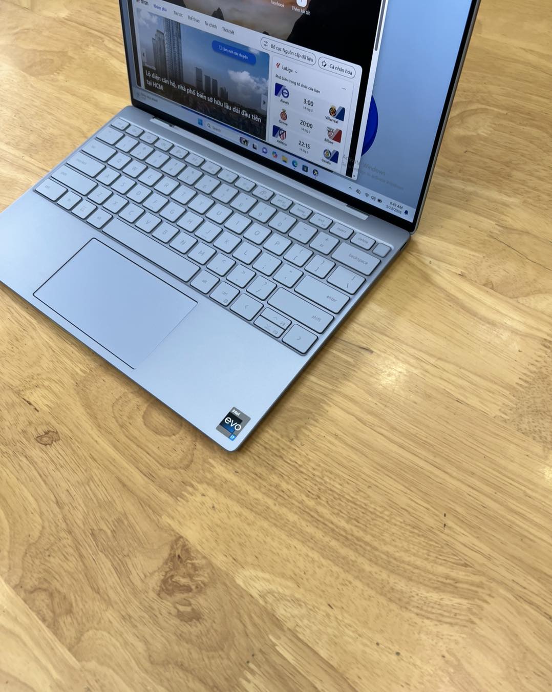 Dell XPS 9315 Core i7-1250U RAM 32GB SSD 1TB 13.4" FHD+ Vân tay led phím FaceID - Ảnh 6