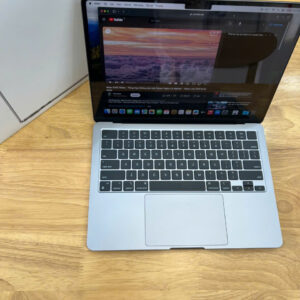 MacBook Air M3 13 inch 2024 8CPU 8GPU 16GB - 256GB - LIKENEW 99%