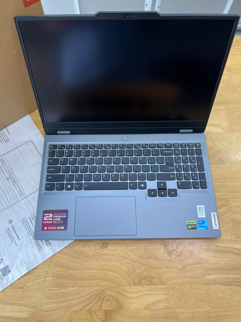(New Full VAT) Lenovo Gaming LOQ 15IRX9 Core i7-13645HX RAM 16GB SSD 512GB NVMe NVIDIA RTX 4050 6GB LCD 15.6" Full HD 144Hz Win 11 bản quyền
