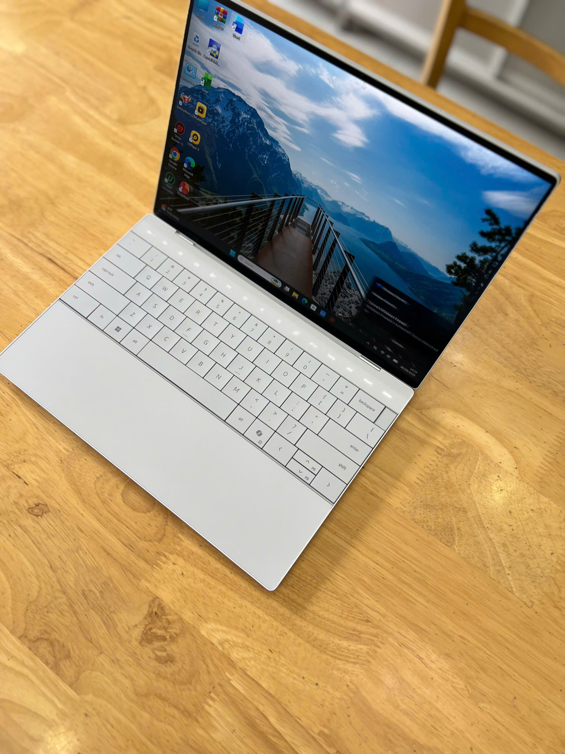 Dell XPS 13 9345 Snapdragon X Elite RAM 16GB SSD 512GB NVMe LCD 13.4" FHD+ - Ảnh 3