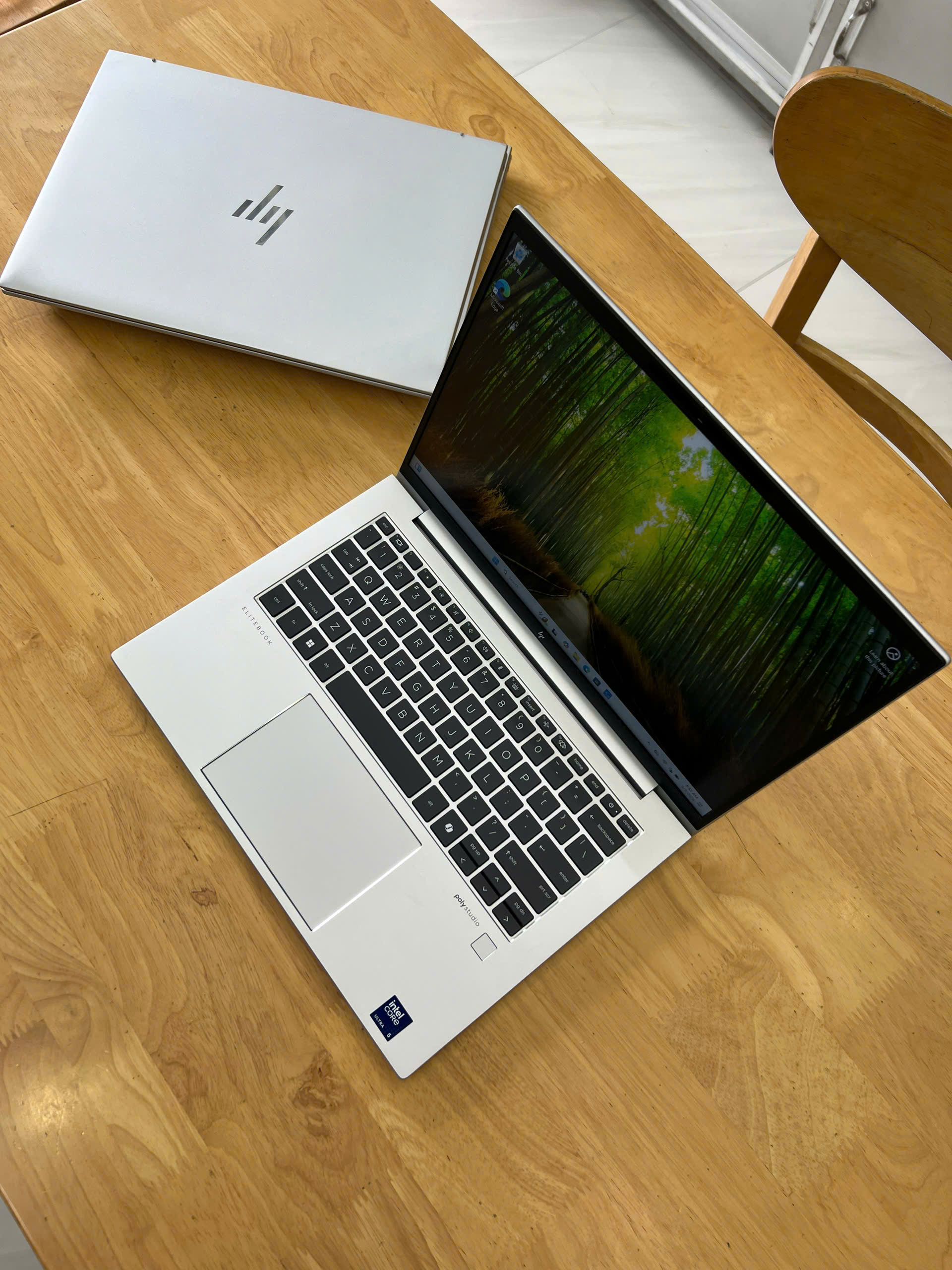 HP EliteBook 840 G11 Core Ultra 5 135U RAM 16GB SSD 256GB NVMe Intel Graphics LCD 14" FHD+ TouchScreen - Ảnh 2