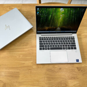 HP EliteBook 840 G11 Core Ultra 5 135U RAM 16GB SSD 256GB NVMe Intel Graphics LCD 14" FHD+ TouchScreen
