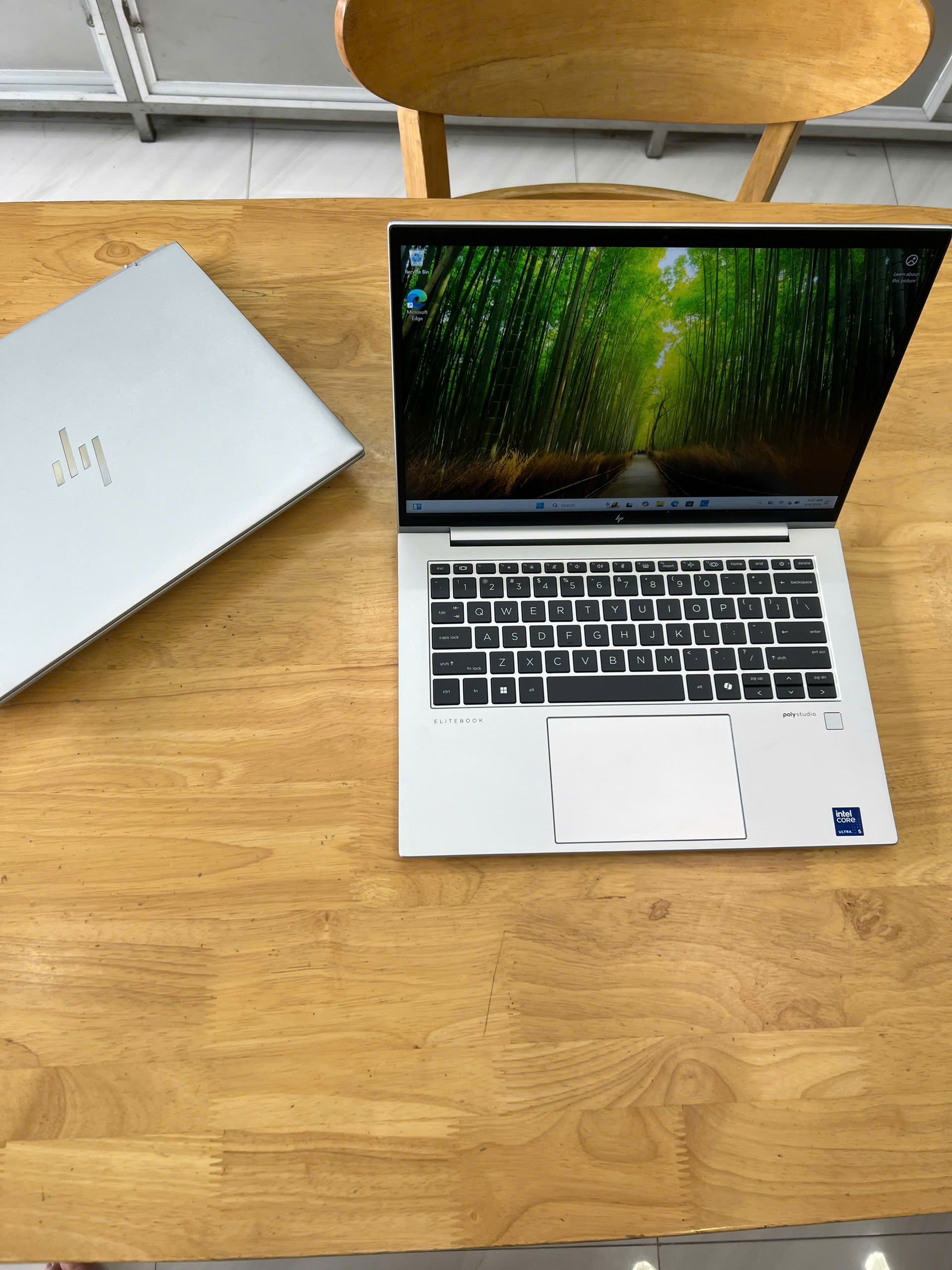 HP EliteBook 840 G11 Core Ultra 5 135U RAM 16GB SSD 256GB NVMe Intel Graphics LCD 14" FHD+ TouchScreen