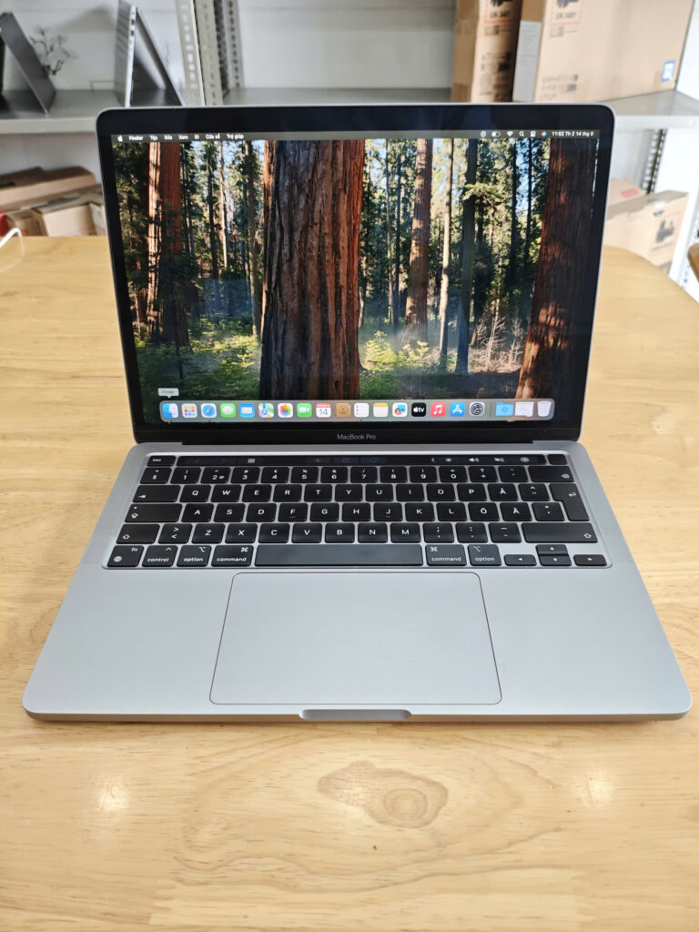 MacBook Pro M1 13.3" Apple M1 RAM 16GB SSD 512GB LCD 13.3" Retina TrueTone TouchBar TouchID