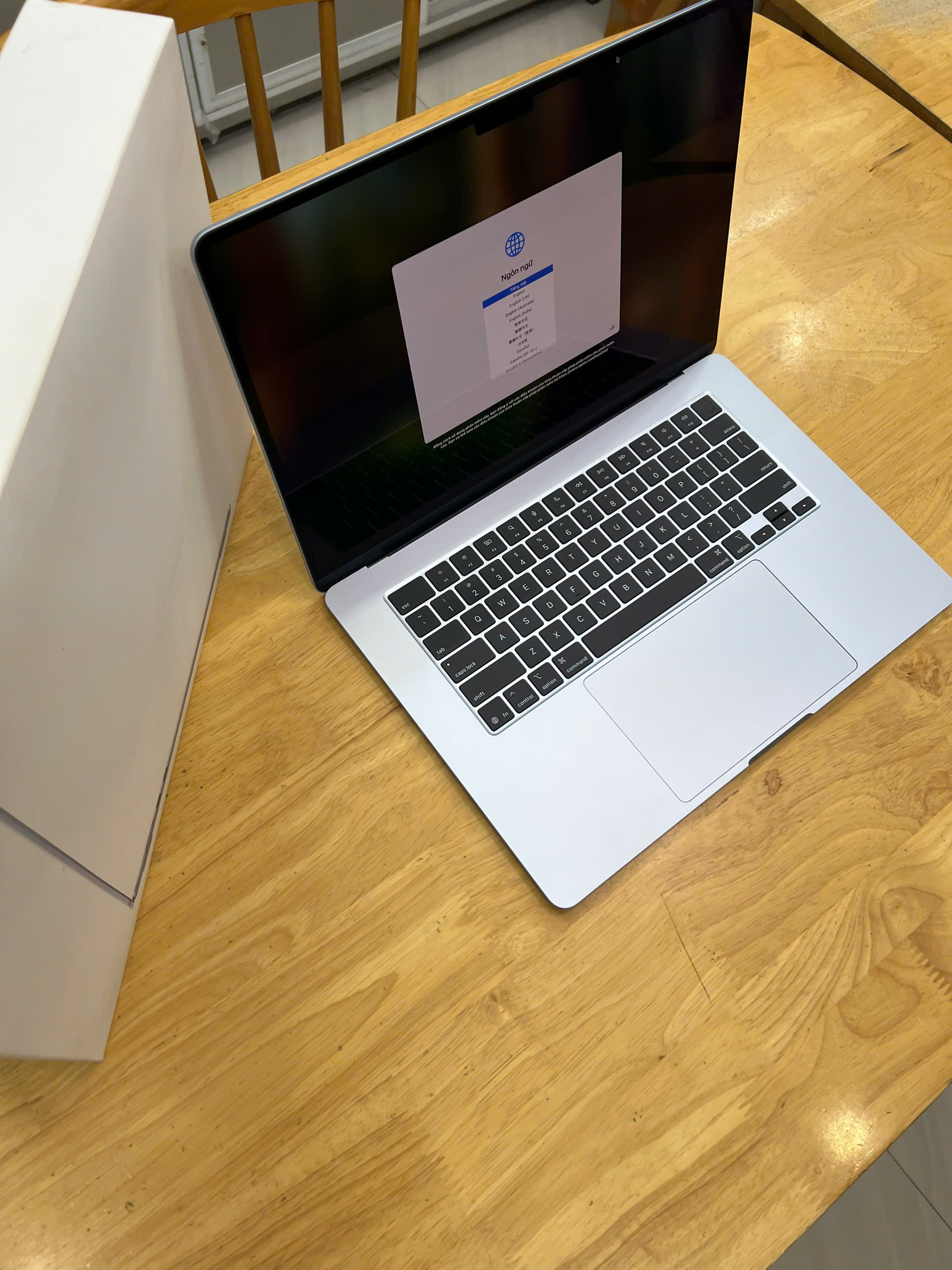 Macbook Air M4 15 inches - Apple M4 RAM 16GB SSD 512GB LCD 15 inch Retina TrueTone TouchID - Ảnh 2