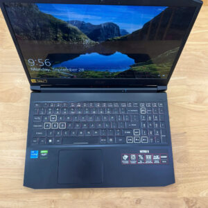 Acer Nitro 5 Eagle Core i5 11400H RAM 8GB SSD 512GB NVMe VGA NVIDIA GeForce RTX 3050 4GB LCD 15.6 inch FHD 144Hz