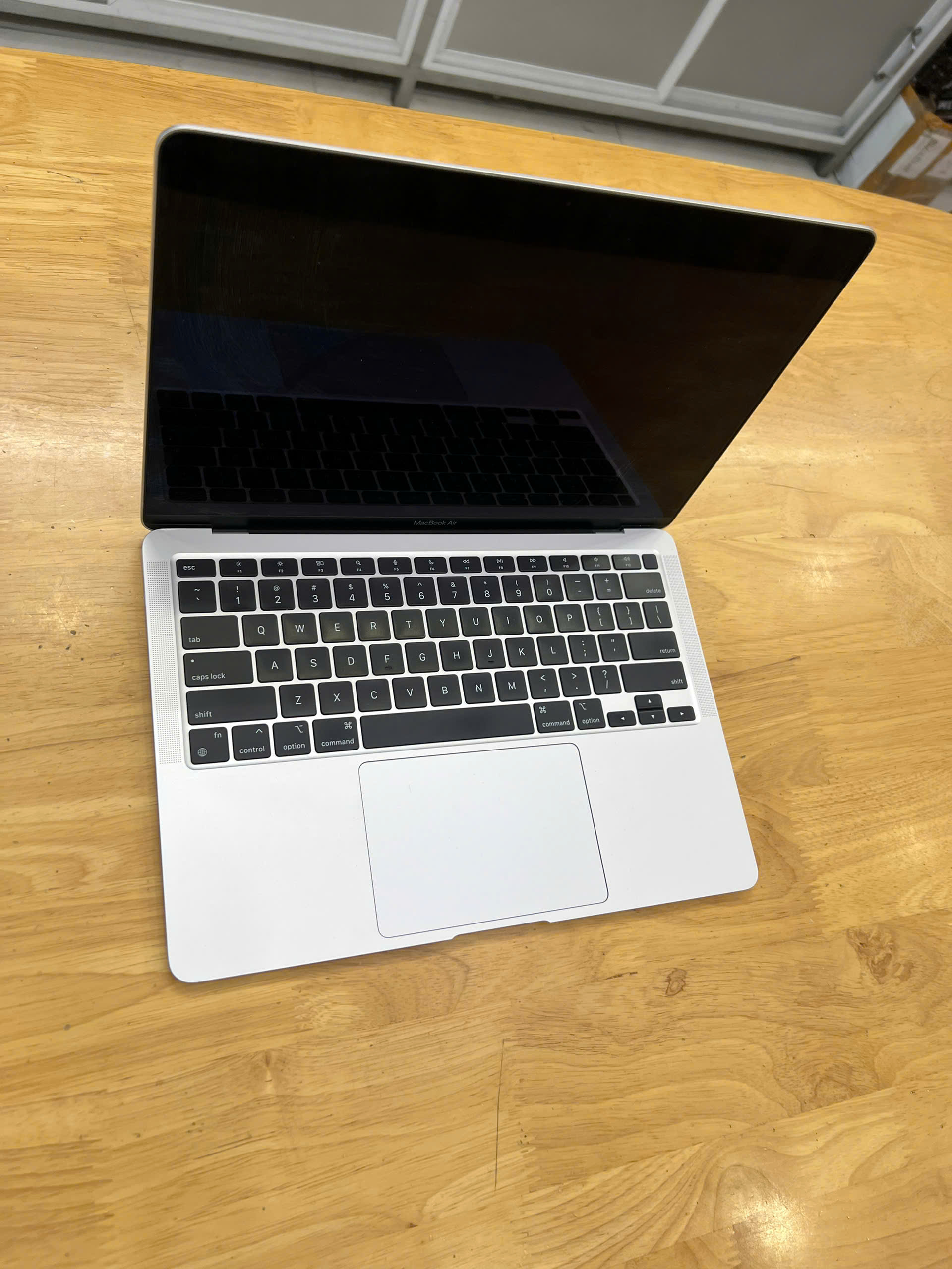 MacBook Air M1 (Silver) Apple M1 RAM 8GB SSD 256GB LCD 13.3 inch Retina TrueTone Touch ID - Ảnh 2