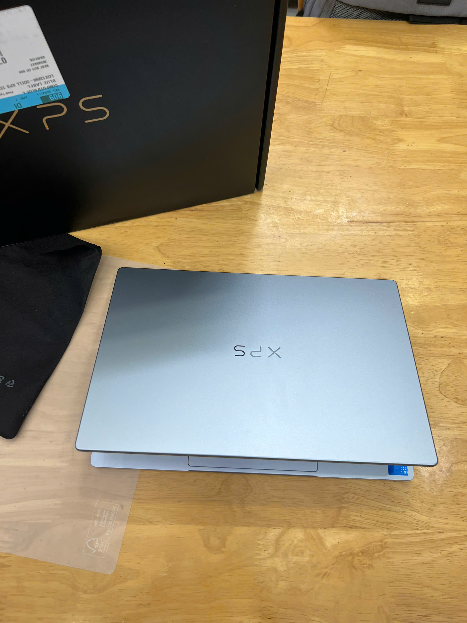 Dell XPS 13 – 2026 Core5 320 RAM 16G SSD 512G LCD 13.4 2K Touch (New) - Ảnh 6