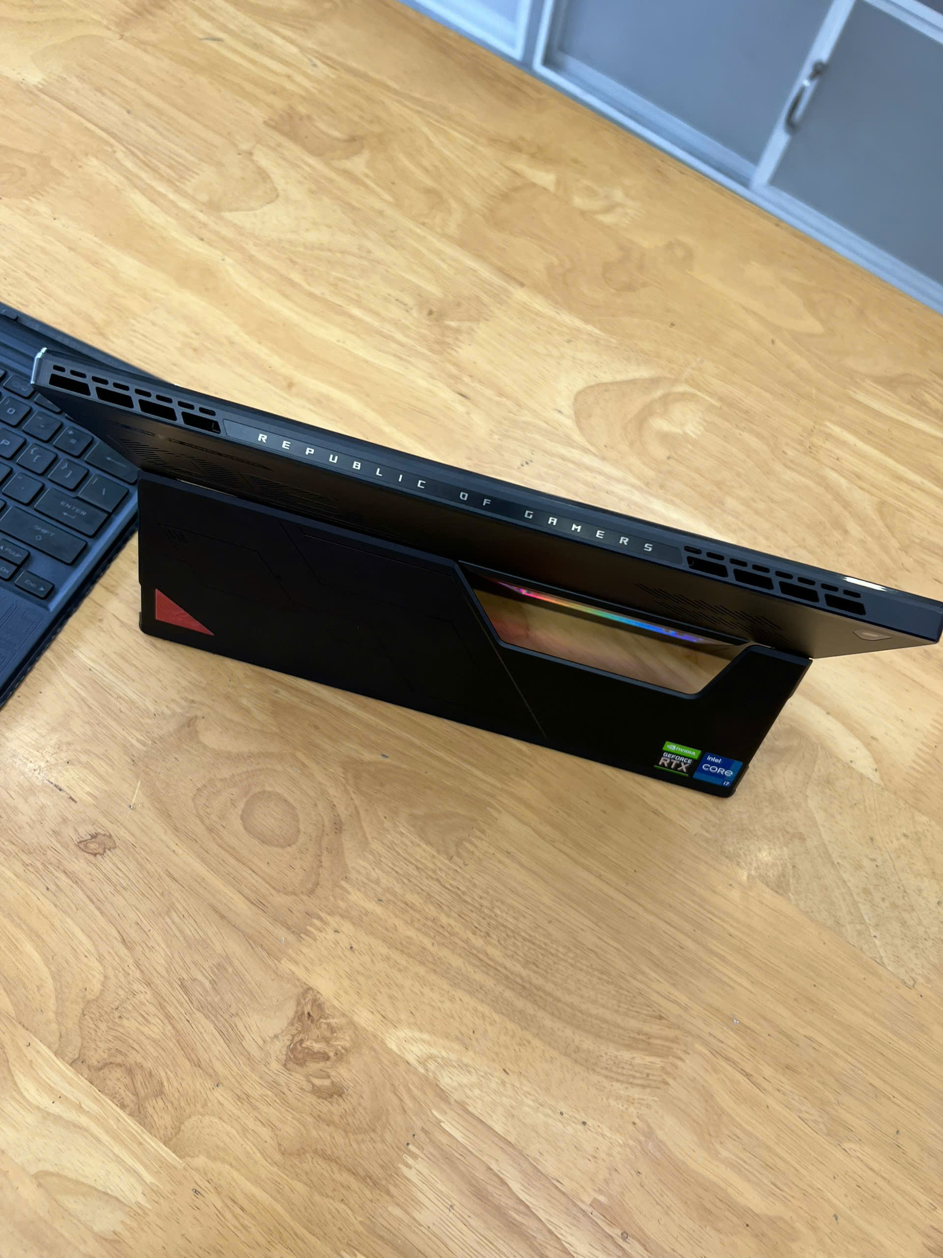 Asus ROG Flow Z13 i7-12700H RTX 3050 4G RAM 16GB DDR5 SSD 512GB LCD 13.4" FHD+ - Ảnh 4