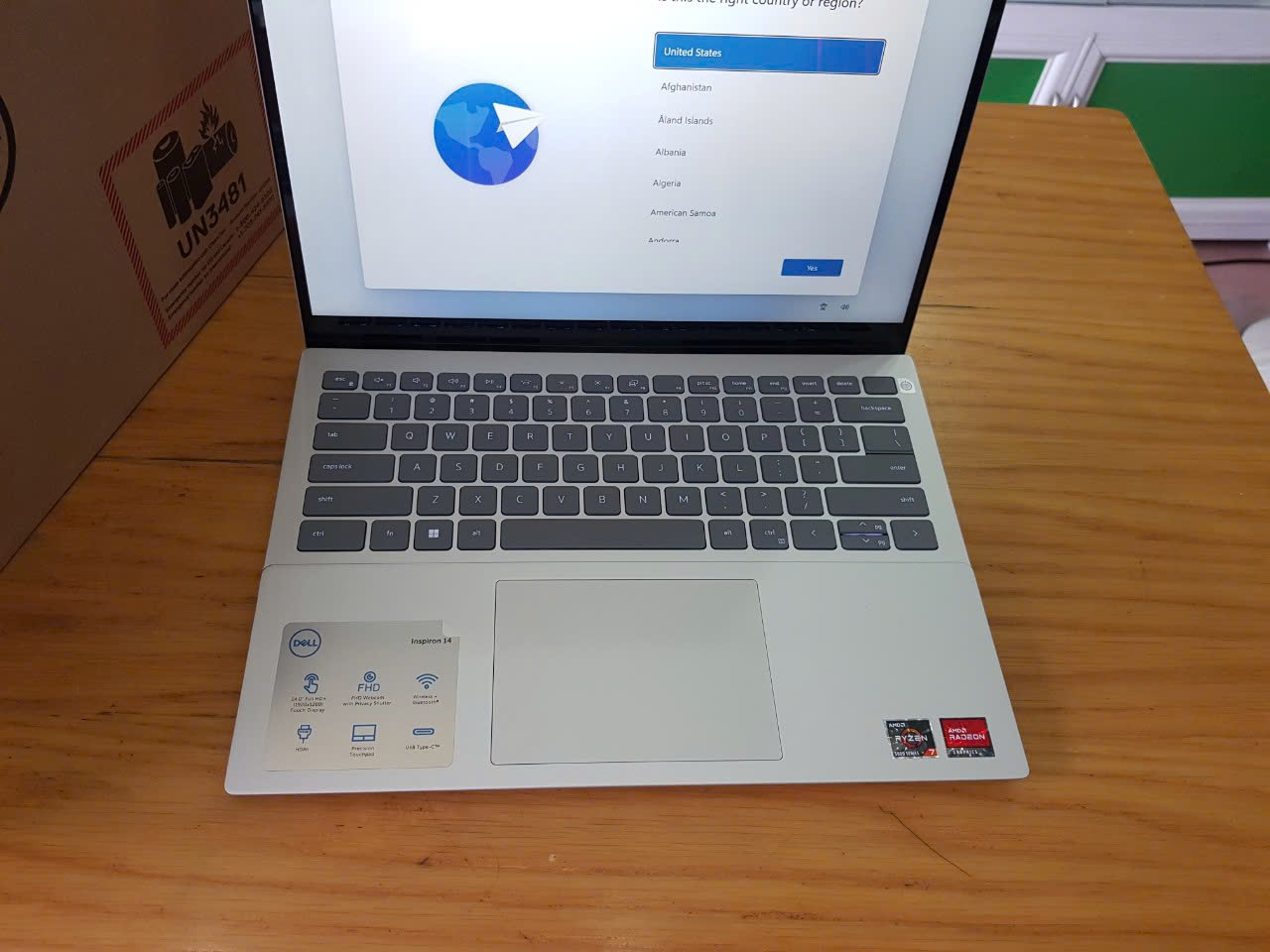 Dell Inspiron 5425 Ryzen 5 5625 RAM 16G SSD 512G VGA AMD Series LCD 14 2k (OpenBox)