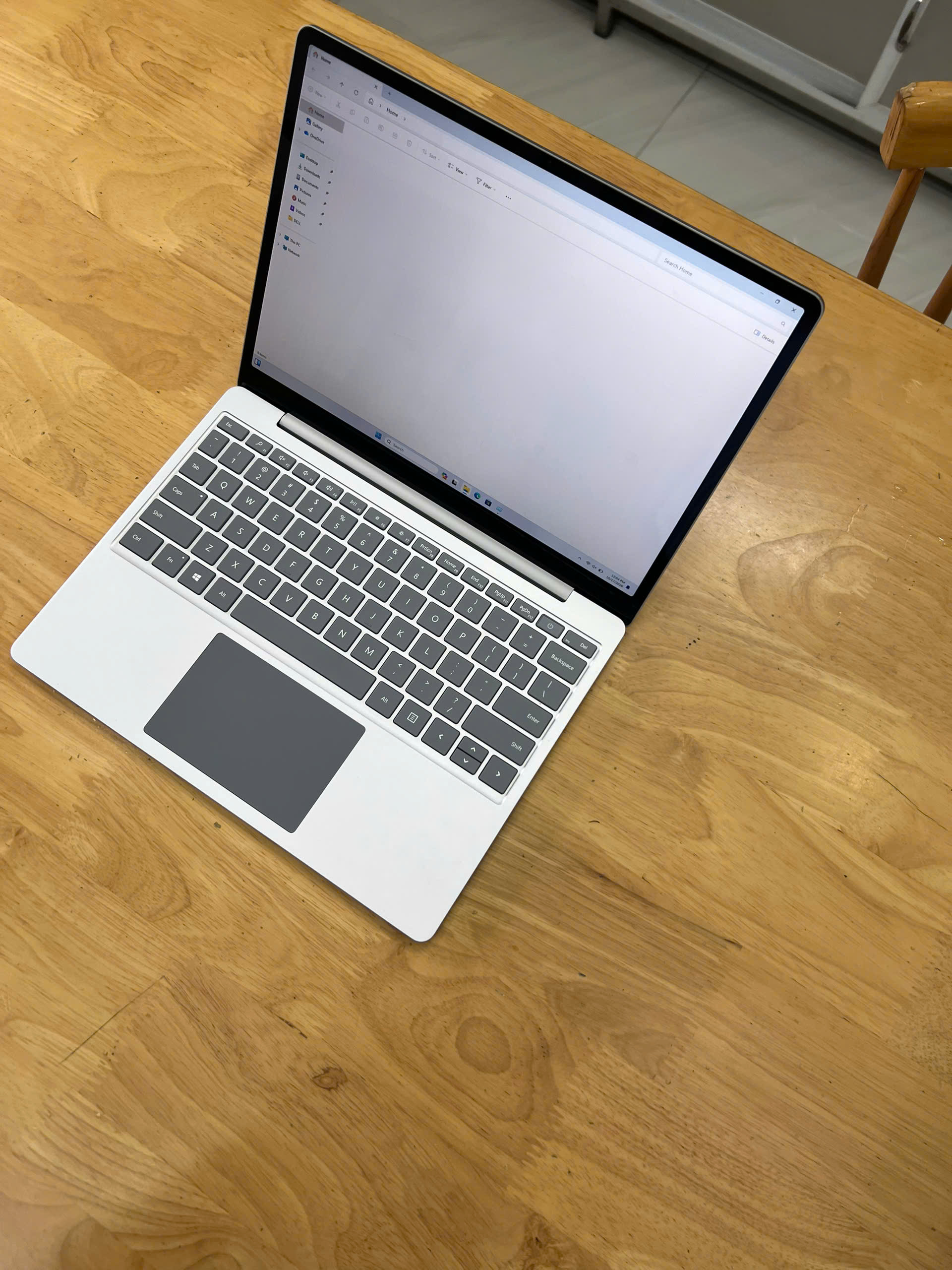 Surface Go Core i5-1035G4 RAM 16GB SSD 256GB LCD 12 inch TouchScreen - Ảnh 2