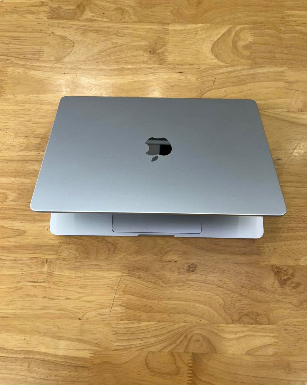 Macbook Air M4 (Silver) - Apple M4 RAM 16GB SSD 256GB LCD 13.6 Retina Touch ID TrueTone - Ảnh 4